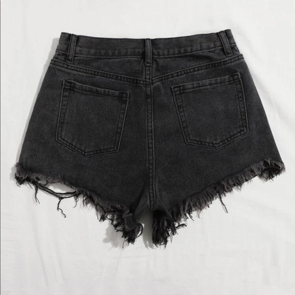 Distressed raw hem ripped denim jean shorts black minimalist - Picture 2 of 4